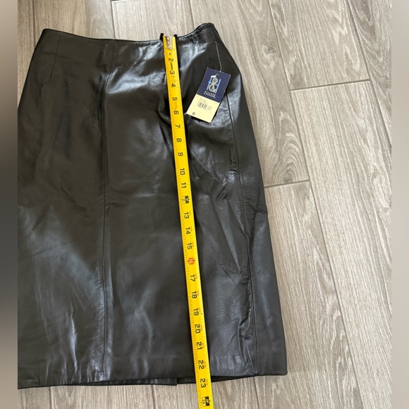Hilard & Hanson|Vintage black 100% lamb leather pencil skirt size 6•••NWT - Picture 9 of 9